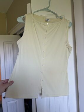 Abercrombie button-up tank! Size Medium! Lightly worn!